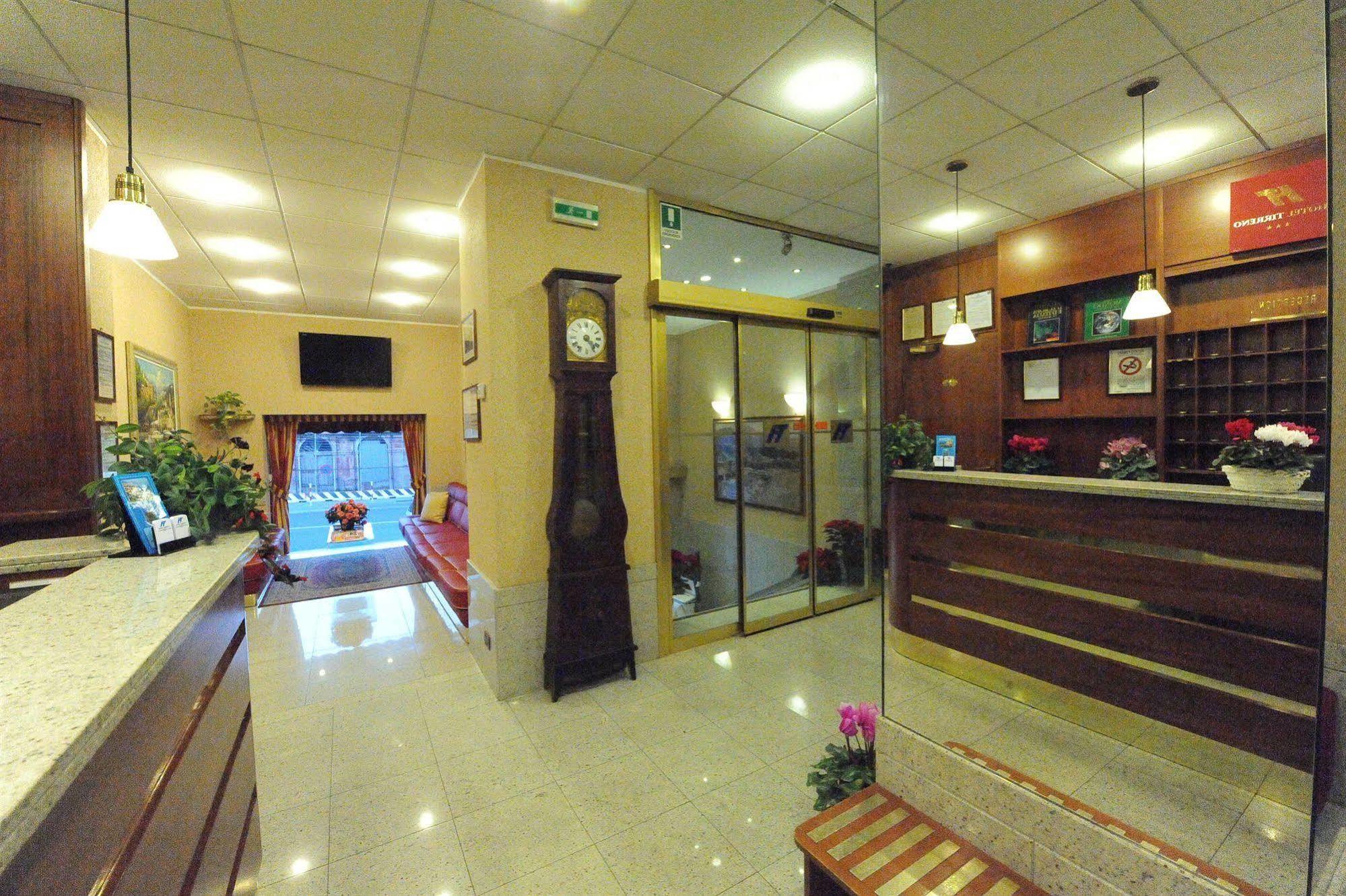 Hotel Tirreno Génova Exterior foto