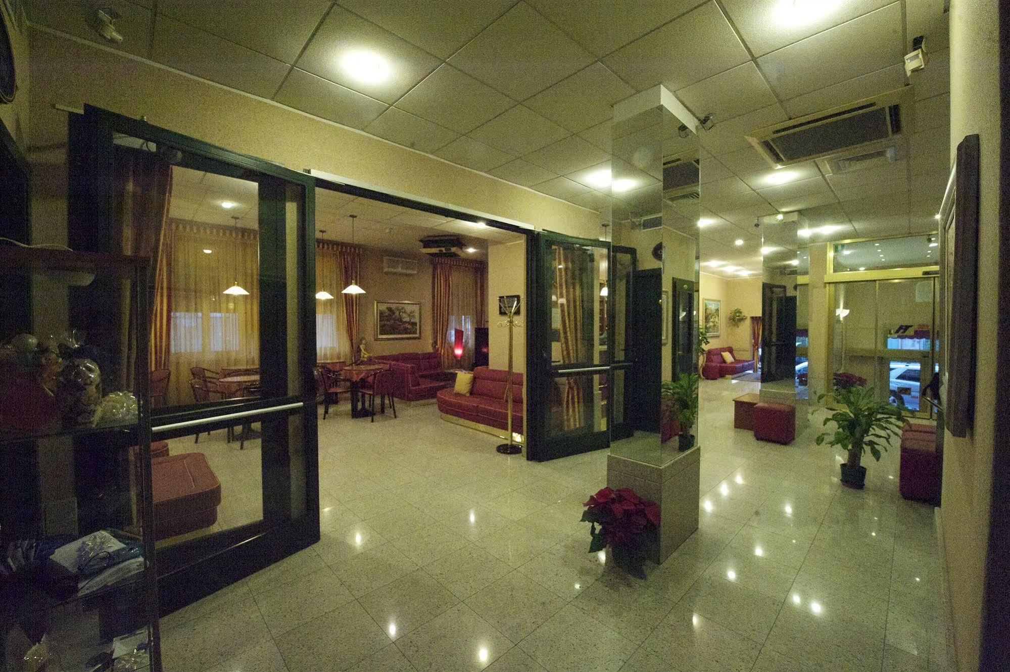 Hotel Tirreno Génova Exterior foto